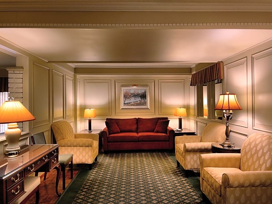 Royal Scot Suite Hotel